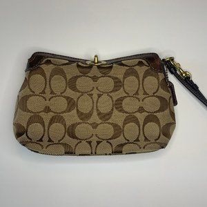 Coach Signature Turnlock Wristlet Khaki w/Leather